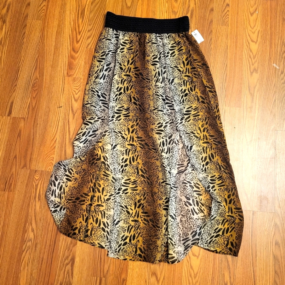 Flowy skirt